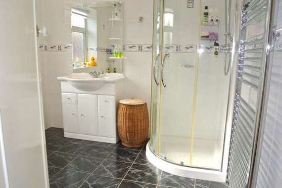 3 Bedroom Semi-Detac...