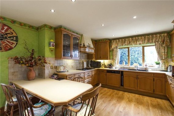 5 Bedroom Detached