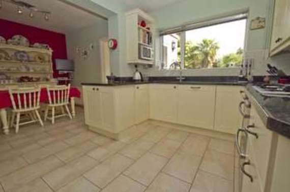 3 Bedroom Semi-Detac...