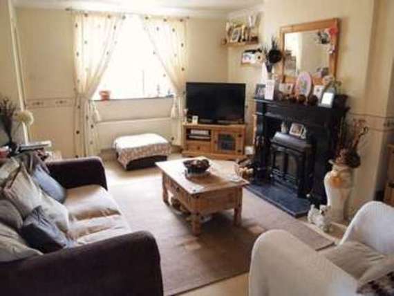 3 Bedroom Semi-Detac...