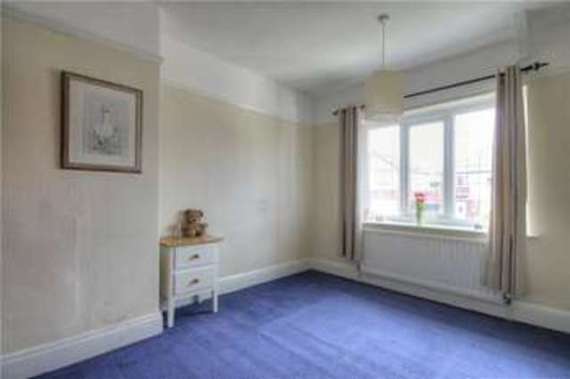 4 Bedroom Semi-Detac...
