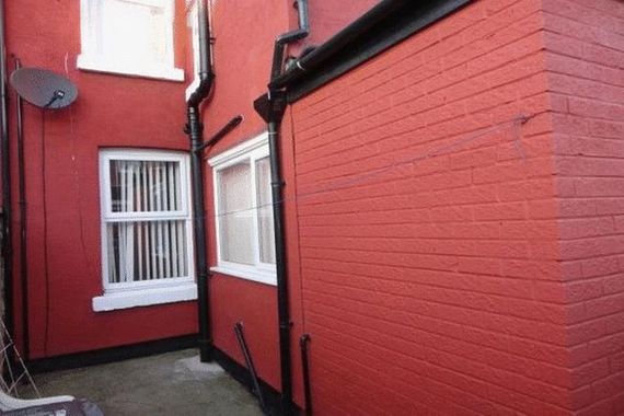 2 Bedroom Flat