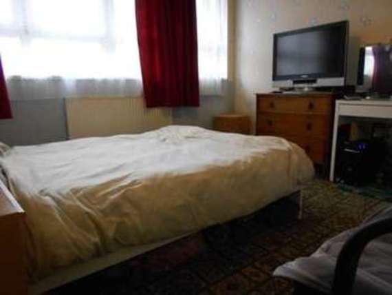 2 Bedroom Apartment