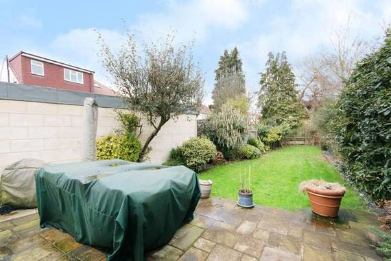 5&nbsp;Bedroom&nbsp;Detached