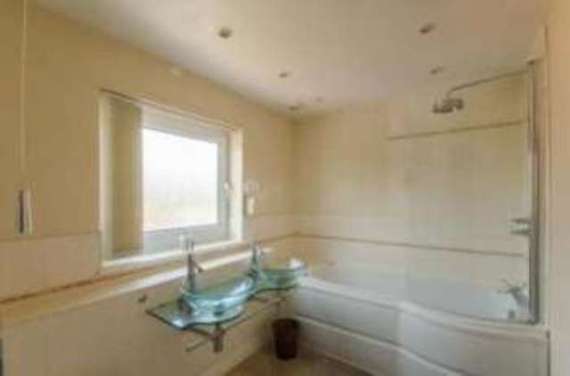 4 Bedroom Semi-Detac...