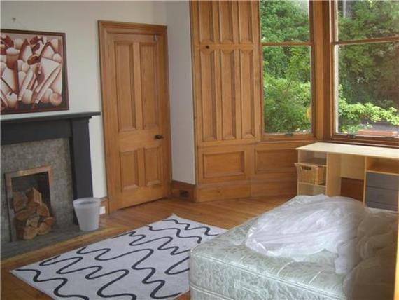 5 Bedroom Terraced