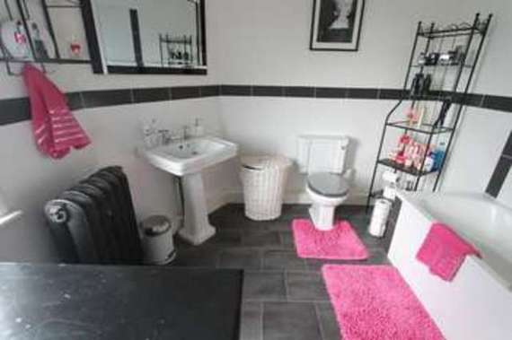 2 Bedroom Semi-Detac...