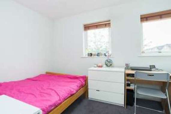 1 Bedroom Flat