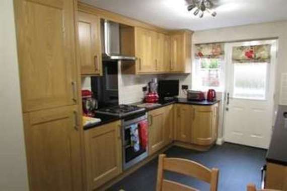 4 Bedroom Semi-Detac...