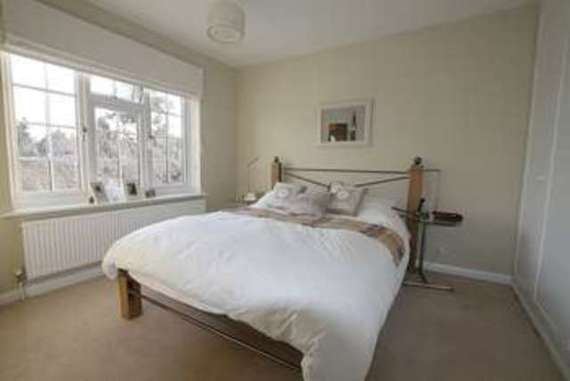 4 Bedroom Semi-Detac...