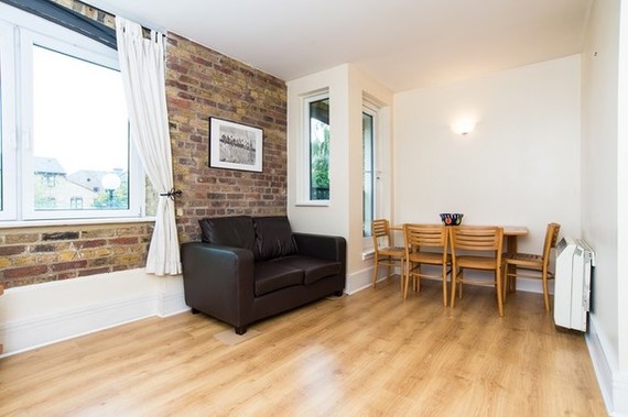 1 Bedroom Flat