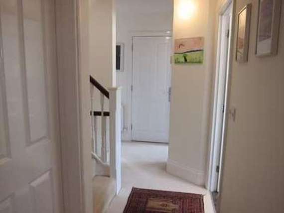 6&nbsp;Bedroom&nbsp;Detached