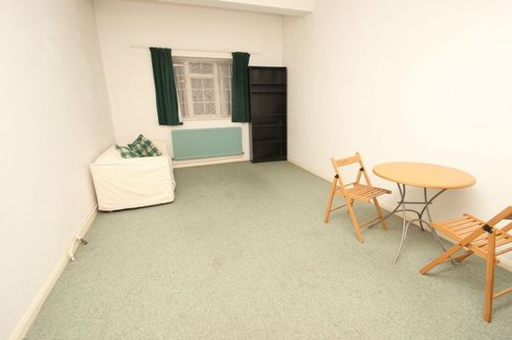1 Bedroom Flat