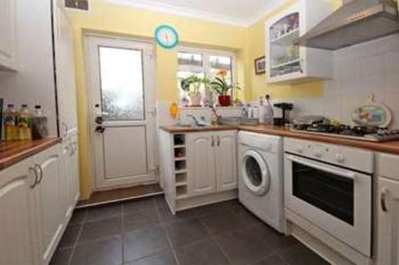 2 Bedroom Ground Fla...