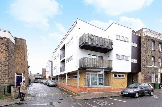 2 Bedroom Flat