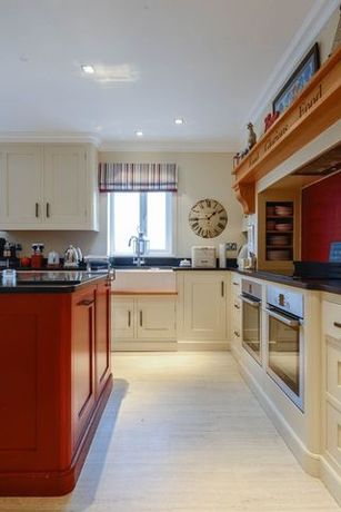 6 Bedroom Detached