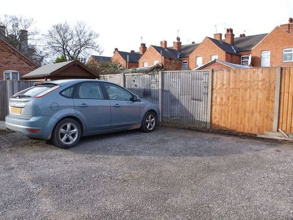 3 Bedroom Semi-Detac...