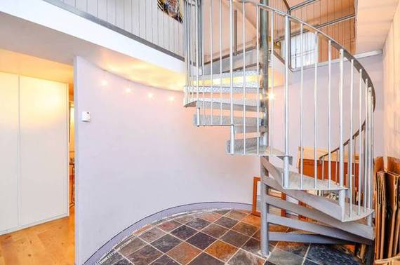2 Bedroom Flat