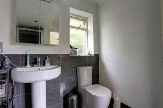 5 Bedroom Detached