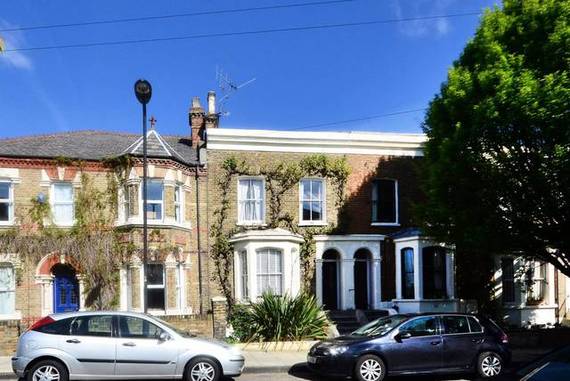 Mayola Road  Clapton, E5 0RG