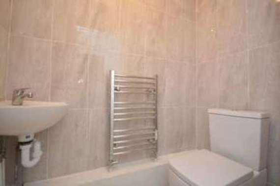 London Noel Park London, N22 6...