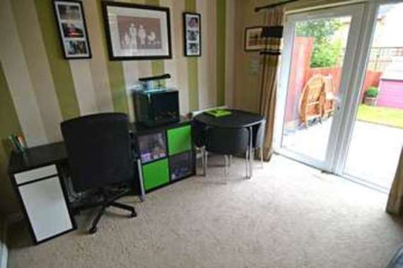 3 Bedroom Semi-Detac...
