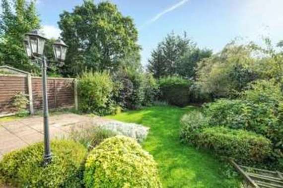 4 Bedroom Semi-Detac...