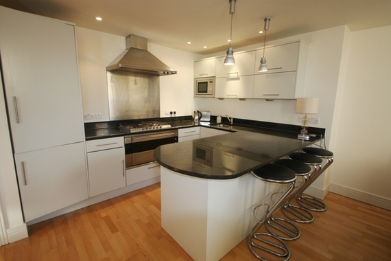 2 Bedroom Flat
