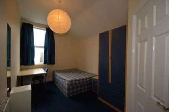 7 Bedroom Semi-Detac...