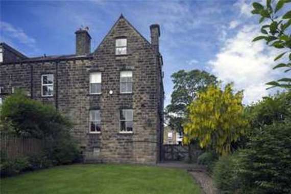 6&nbsp;Bedroom&nbsp;Detached