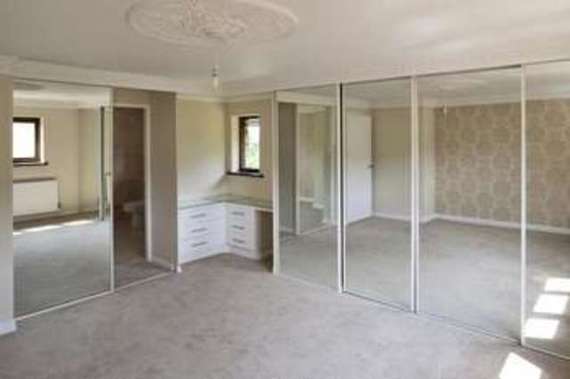 5 Bedroom Detached