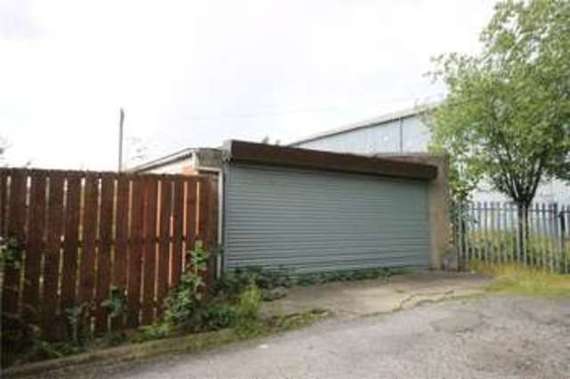 3 Bedroom End of Ter...