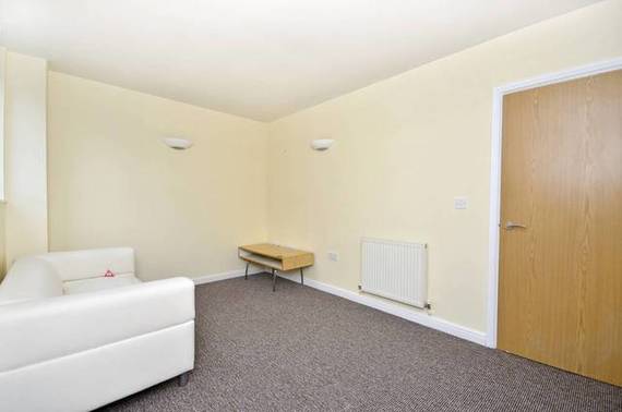 1 Bedroom Flat
