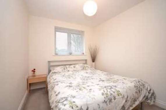 3 Bedroom Semi-Detac...