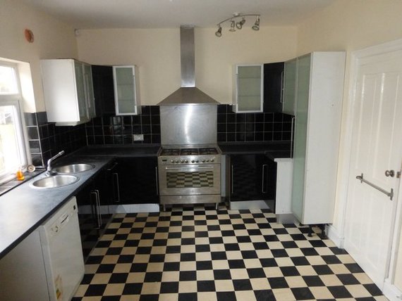 3 Bedroom Semi-Detac...