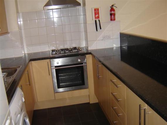 6 Bedroom Terraced