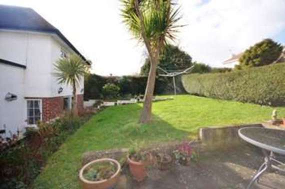 5 Bedroom Detached