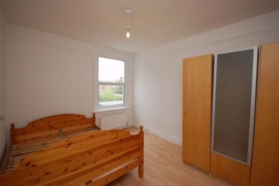 5 Bedroom Semi-Detac...