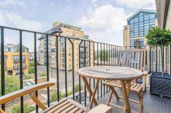 2 Bedroom Flat