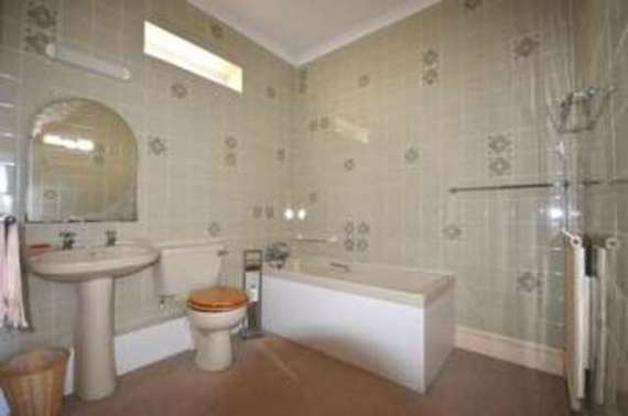 2 Bedroom Flat