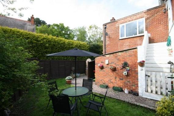 1 Bedroom Apartment