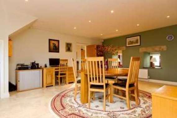 4 Bedroom Barn Conve...