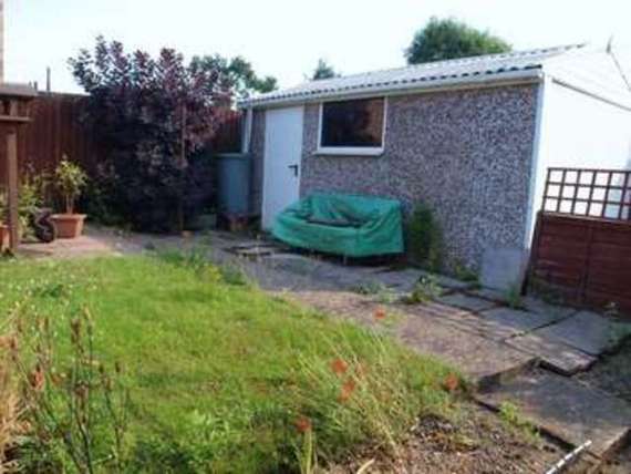 3 Bedroom Semi-Detac...