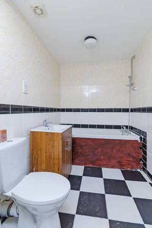 2 Bedroom Flat