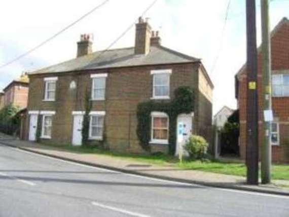 2 Bedroom End of Ter...