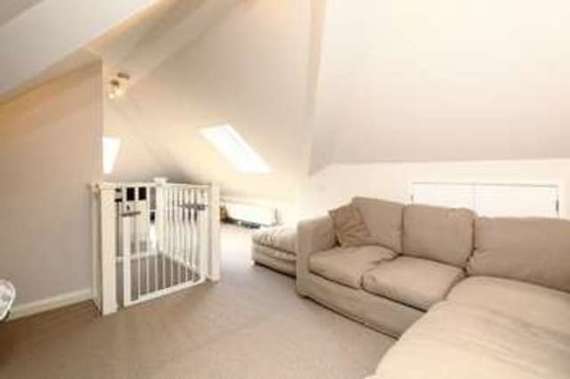4 Bedroom Semi-Detac...