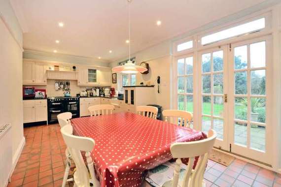 6&nbsp;Bedroom&nbsp;Detached