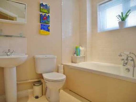 3 Bedroom End of Ter...
