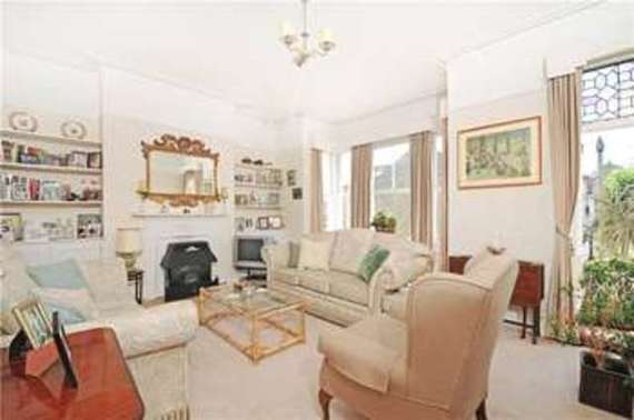 3 Bedroom Maisonette
