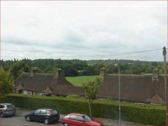 3 Bedroom Semi-Detac...